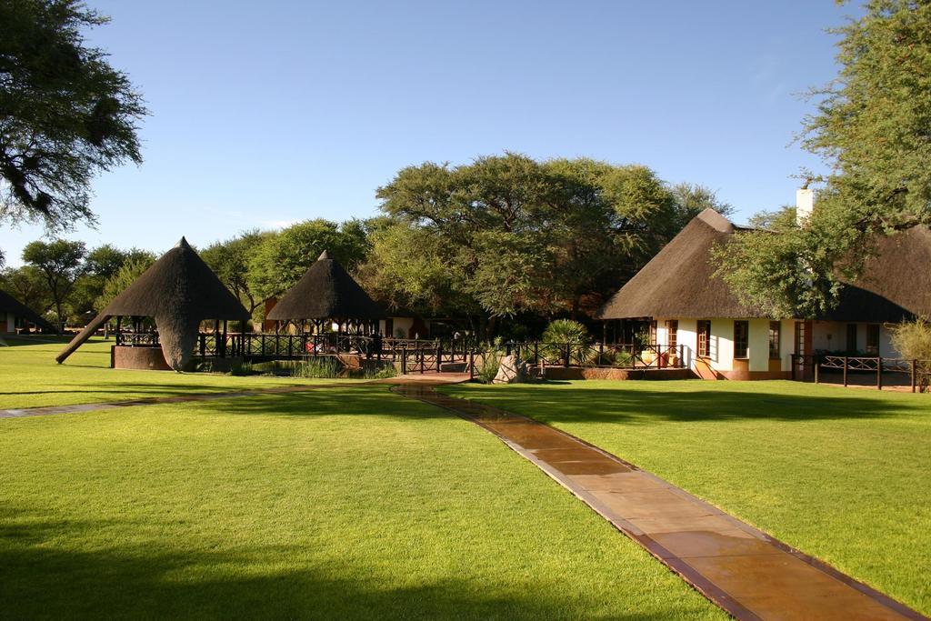 Okahandja Country Hotel Bagian luar foto