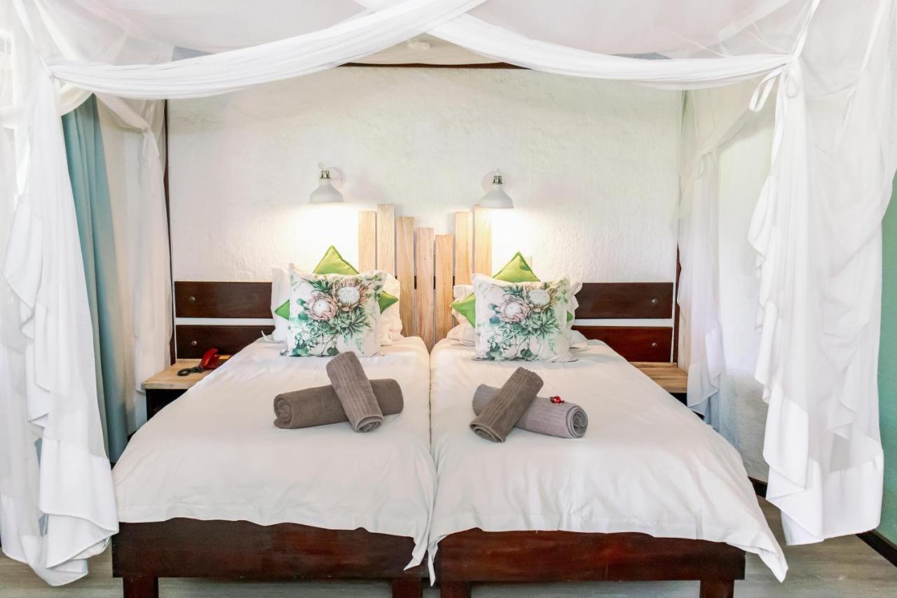Okahandja Country Hotel Bagian luar foto