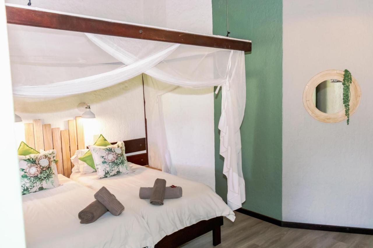 Okahandja Country Hotel Bagian luar foto